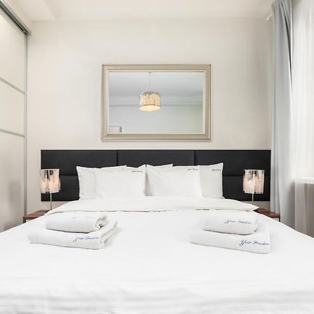 Apartament Chmielna By Your Freedom วอร์ซอ ภายนอก รูปภาพ