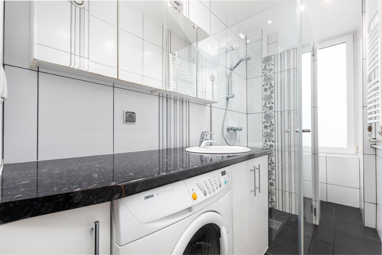 Apartament Chmielna By Your Freedom วอร์ซอ ภายนอก รูปภาพ
